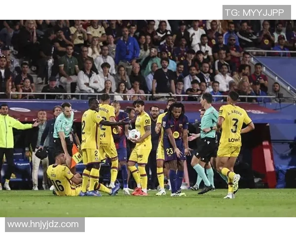 巴伦西亚主场迎战巴列卡诺争夺西甲联赛关键三分之战