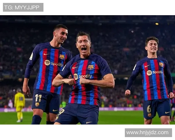 巴萨与曼联精彩对决央视录像回放全程回顾与分析 巴萨与曼联精彩对决央视录像回放全程回顾与分析