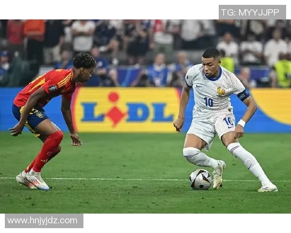 巴西队与法国队历史交锋回顾及精彩瞬间分析