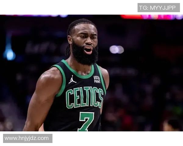 杰伦布朗在NBA赛场上的成长与突破之路探讨 杰伦布朗在NBA赛场上的成长与突破之路探讨