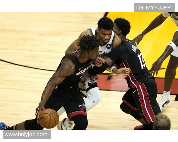 热火与雄鹿精彩对决比分直播全程追踪与分析